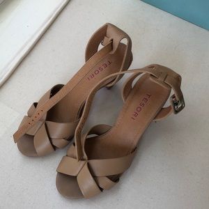 tesori leather mini wedge shoes